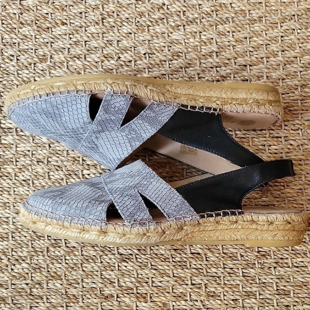 Eric Michael Gray Snak Skin Leather Espadrilles with Comfortable Design